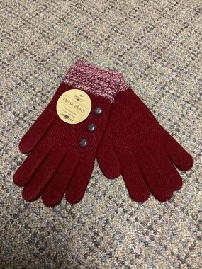 Britt’s Knits Classic Dark Red Knit Women’s Gloves w/Button Detail Size OSFM NEW